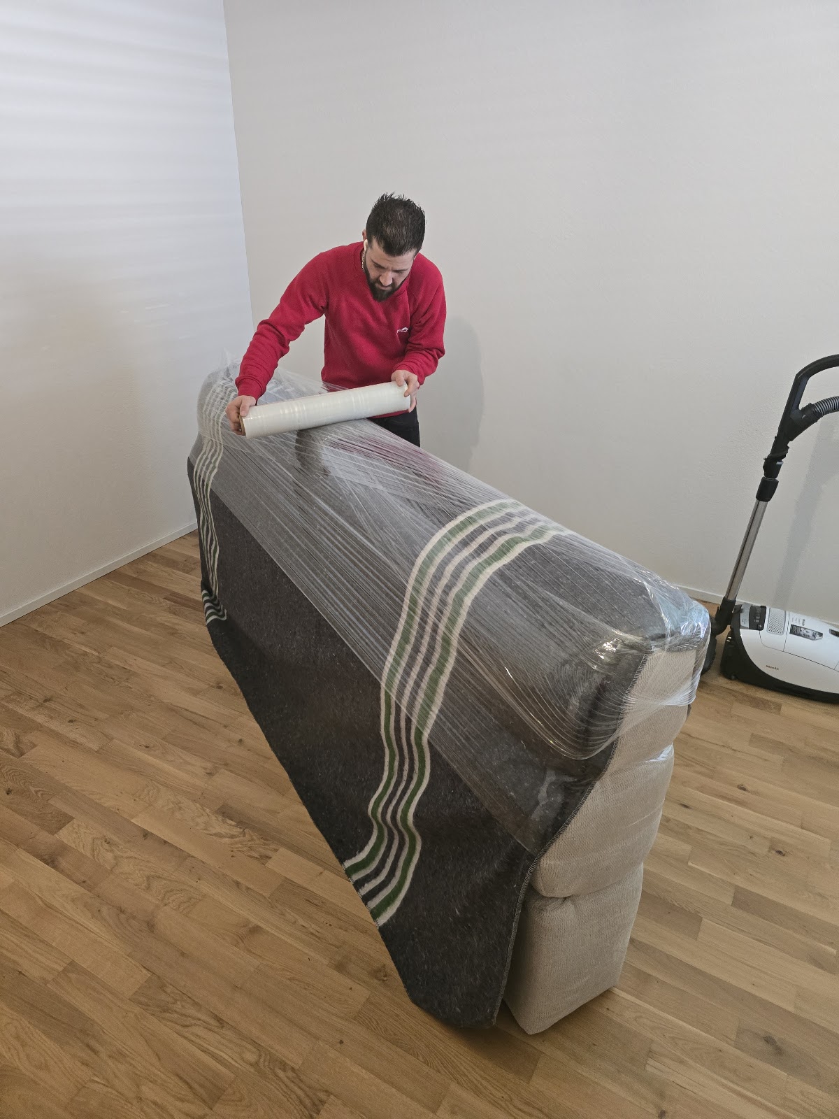 Alpha Umzüge GmbH – Umzugsfirma Volketswil – Foto 1