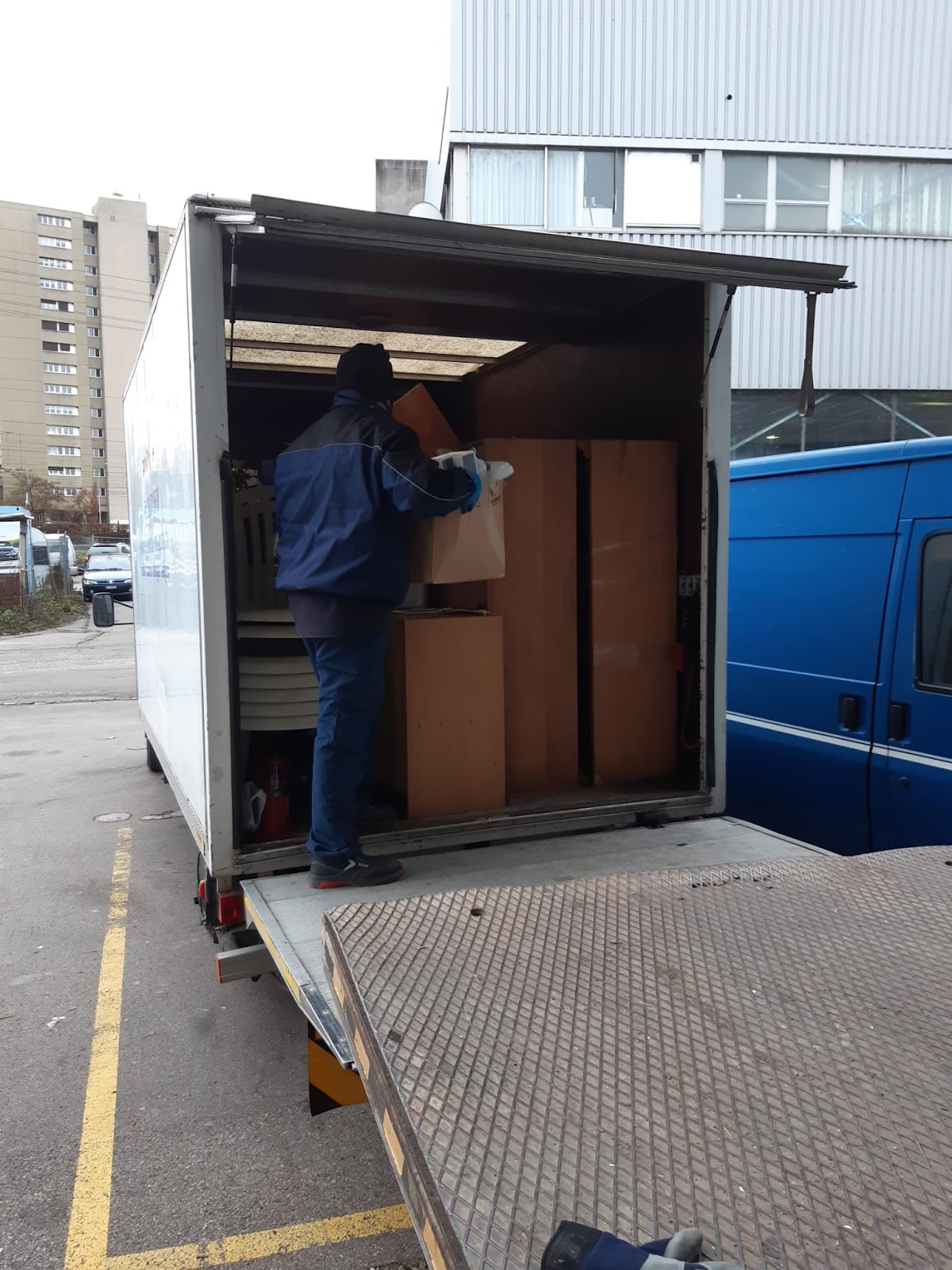 Eiger Brocki Transporte Umzugsunternehmen Bern Reinigungsunternehmen Räumungsfirma – Umzugsfirma Bern – Foto 2