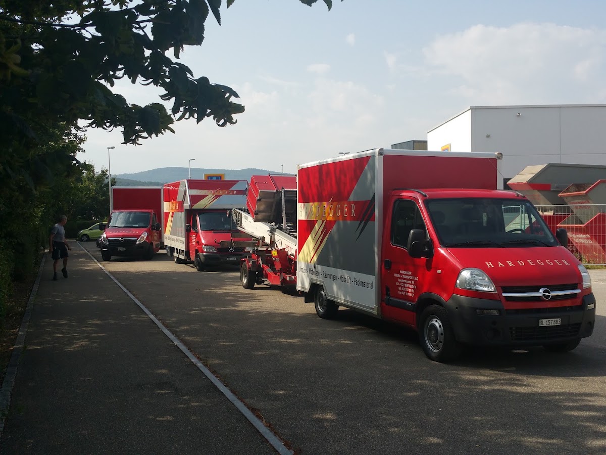 Hardegger Reisen und Transporte AG – Umzugsfirma Birsfelden – Foto 2