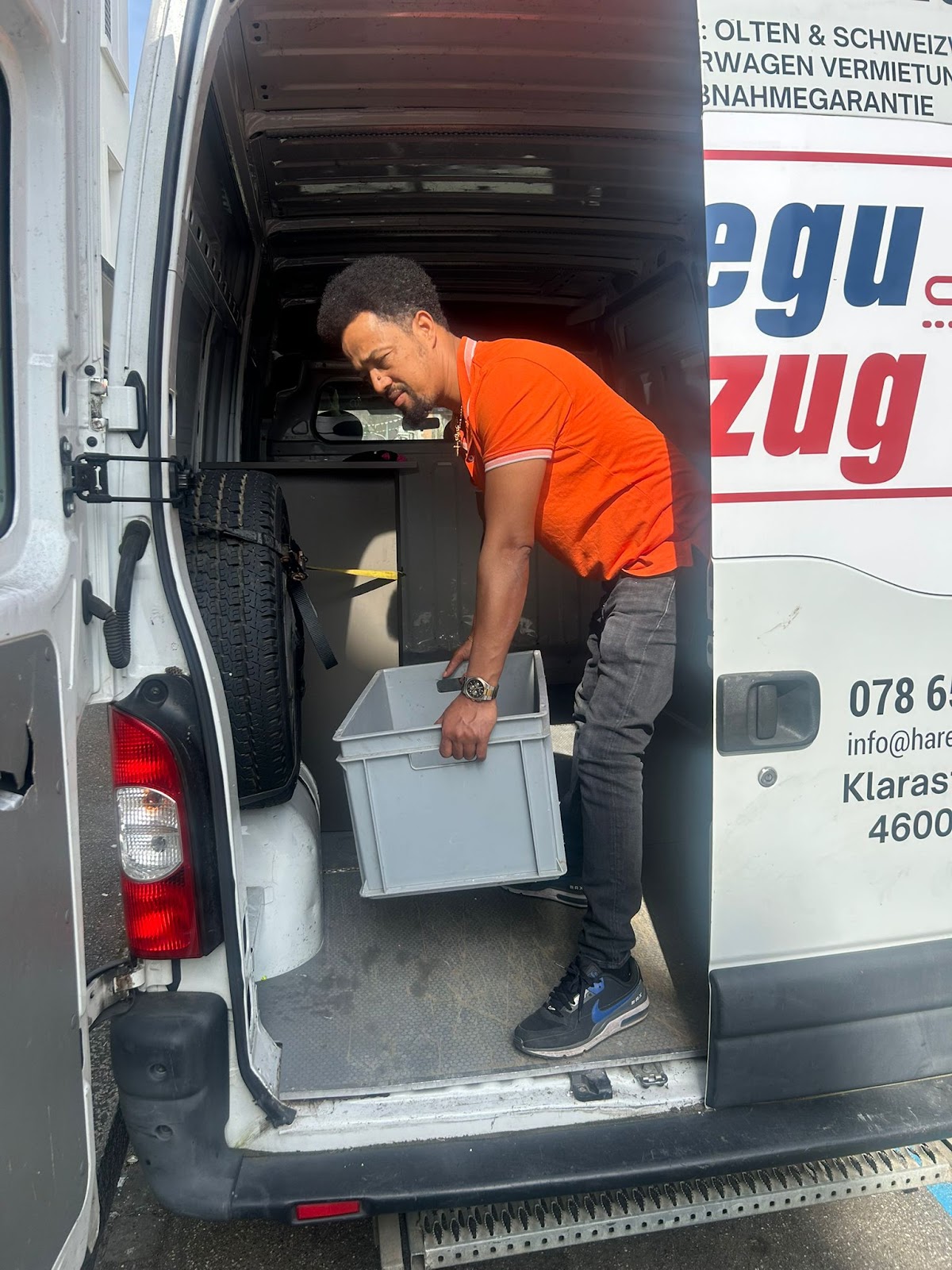 Haregu Umzug und Lieferwagen mieten, Inhaber Sultan – Umzugsfirma Olten – Foto 2
