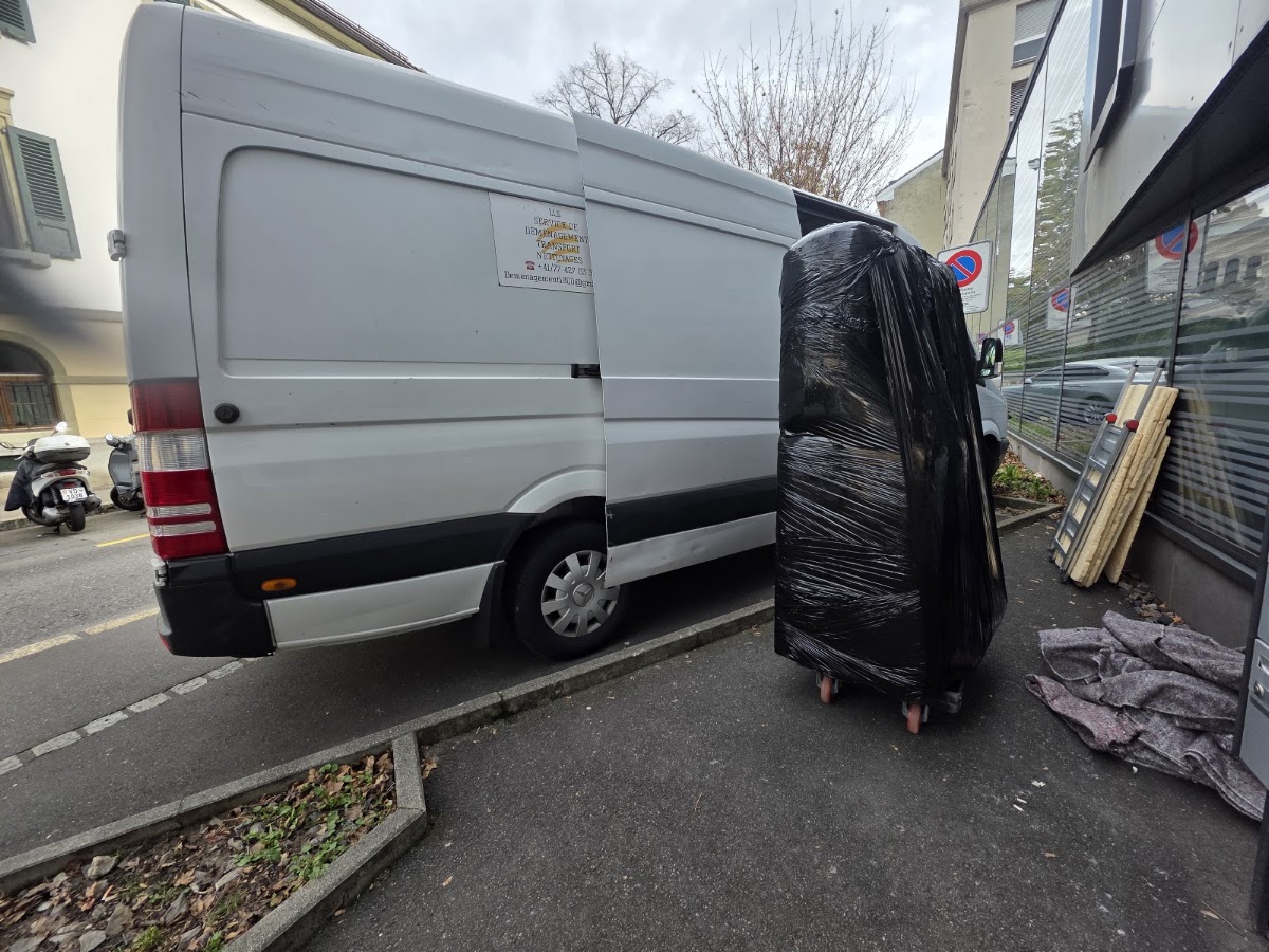 LLS-Demenagement transport nettoyages – Umzugsfirma Vevey – Foto 2