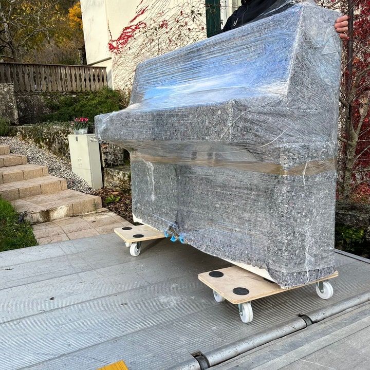 Moving house Titelbild