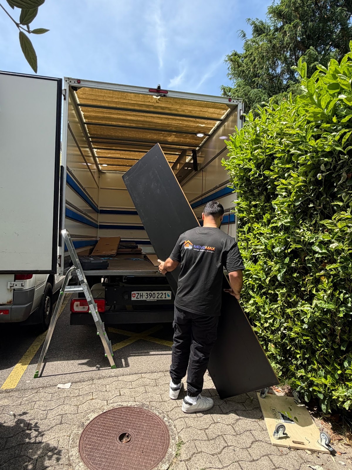MOVOMAX GmbH – Umzugsfirma Mettmenstetten – Foto 1
