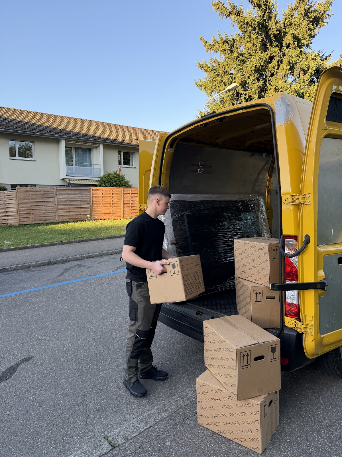 Mozhaiev-Transport – Umzugsfirma Zürich – Foto 1