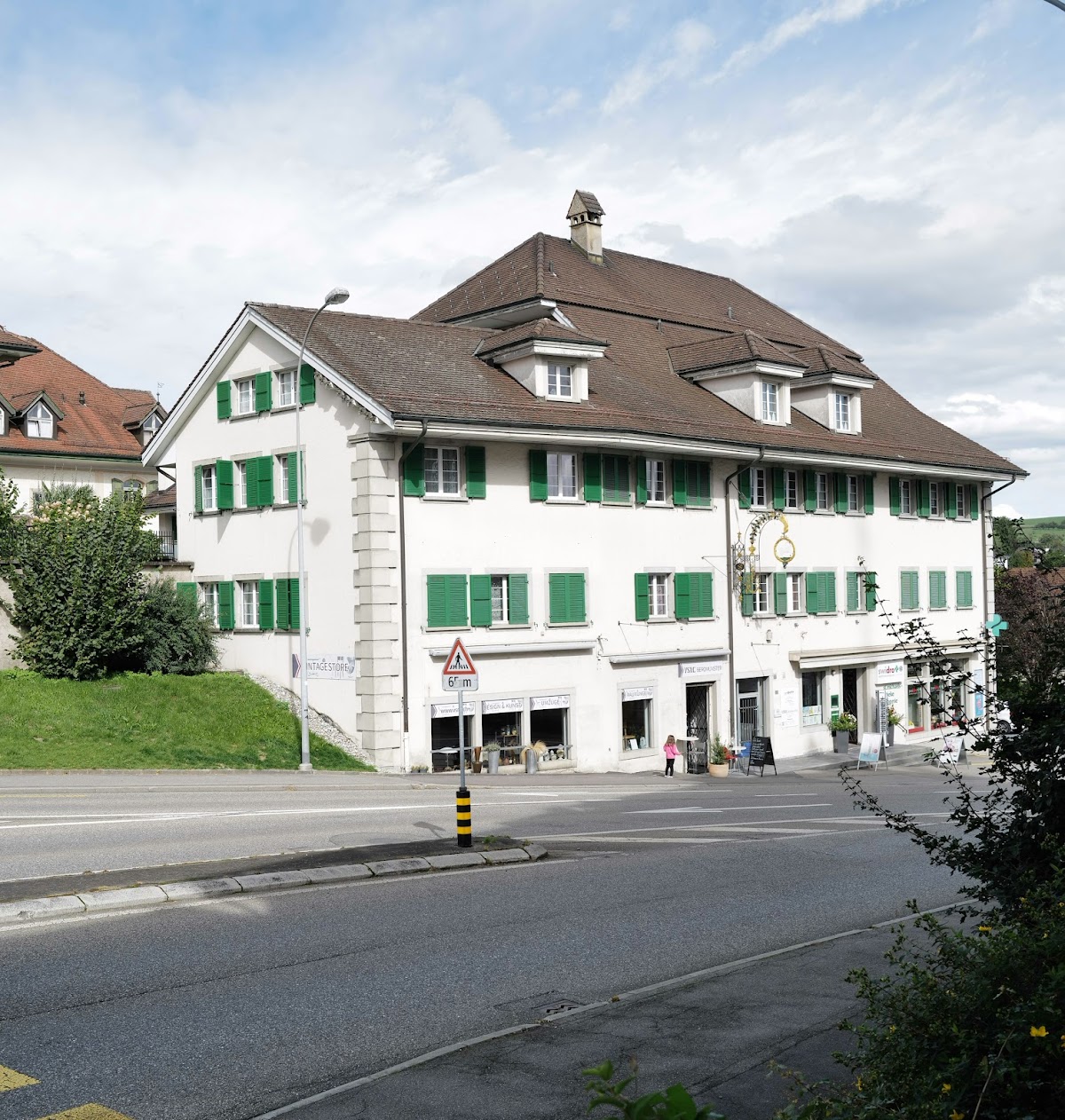 Packundweg | Umzüge | Entrümpelungen | Entsorgungen | Reinigung | Fensterreinigung | Luzern | Schweiz – Umzugsfirma Luzern – Foto 2