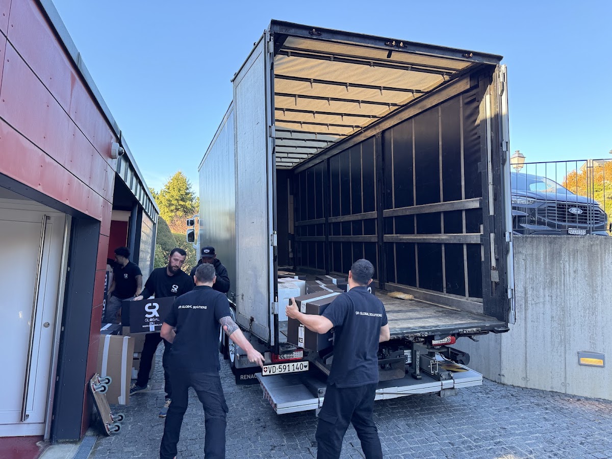 SR Global | Swiss Removals | Déménagements internationaux et suisses – Umzugsfirma Chéserex – Foto 2