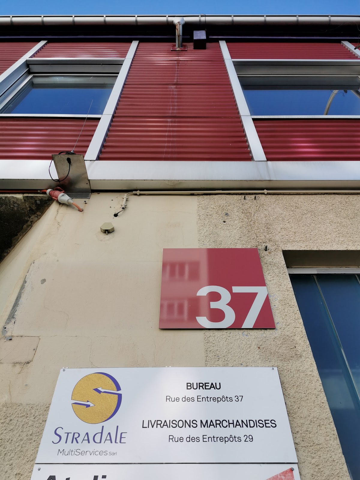 Stradale Multiservices Sàrl – Umzugsfirma La Chaux-de-Fonds – Foto 1