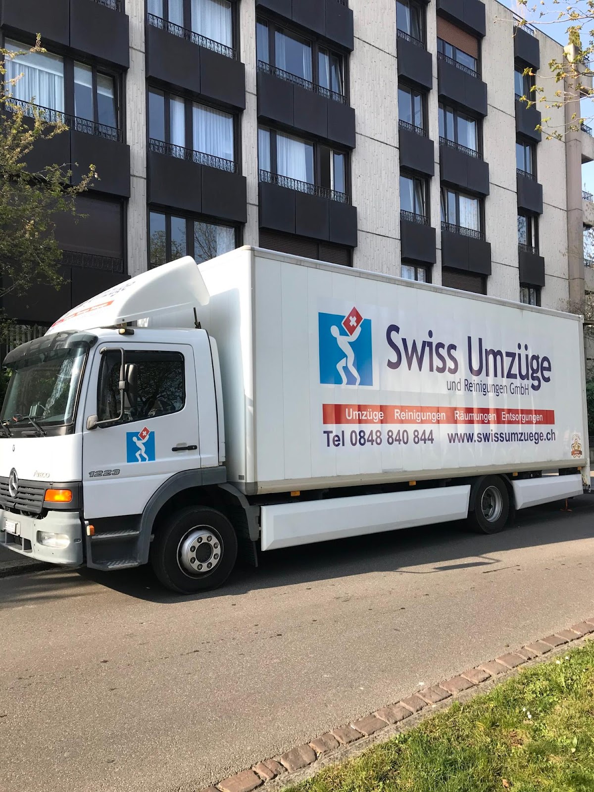 Swiss Umzüge und Dienstleistungen GmbH – Umzugsfirma Basel – Foto 1