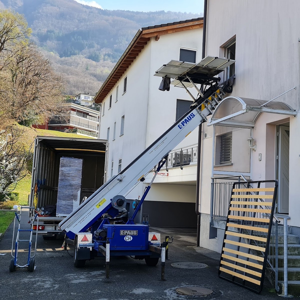 Ticino Traslochi – Umzugsfirma Balerna – Foto 2