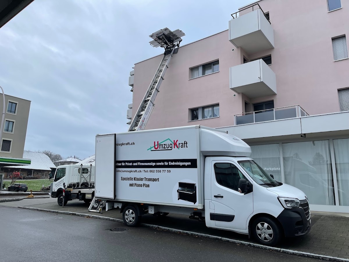Umzugsfirma Kraft, mit Umzugkraft Kostenlose Umzug und Reinigung Offerten erhalten. – Umzugsfirma Oberentfelden – Foto 1
