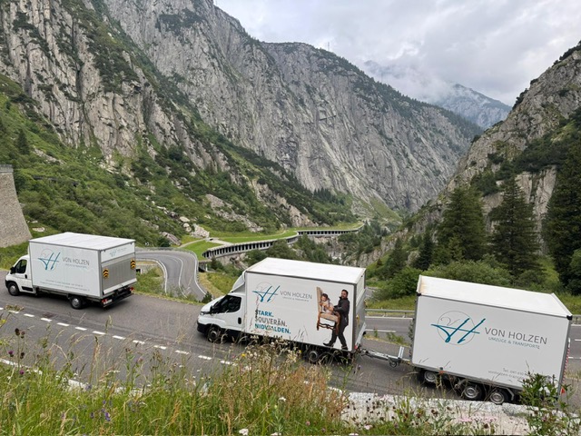 VON HOLZEN TRANSPORT GmbH – Umzugsfirma Stansstad – Foto 1